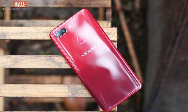 OPPO R15梦镜版图片图5